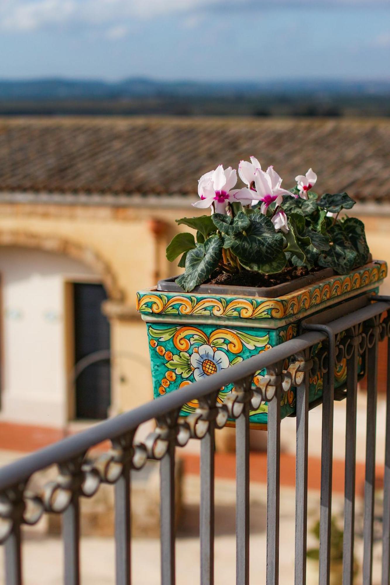 Hotel La Corte Del Sole Lido di Noto Esterno foto
