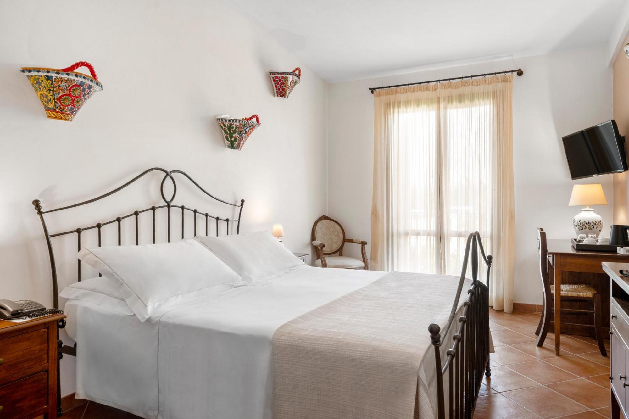 Hotel La Corte Del Sole Lido di Noto Esterno foto